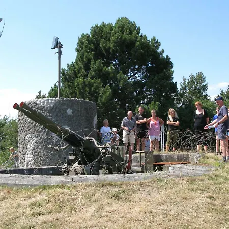 Emmerbolle Strand Camping Camping