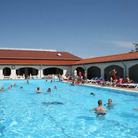 Emmerbolle Strand Camping Camping