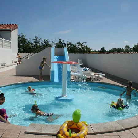 Кемпинг Emmerbolle Strand Camping Транекер